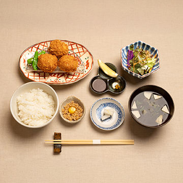 伊達鶏の肉肉メンチカツ膳